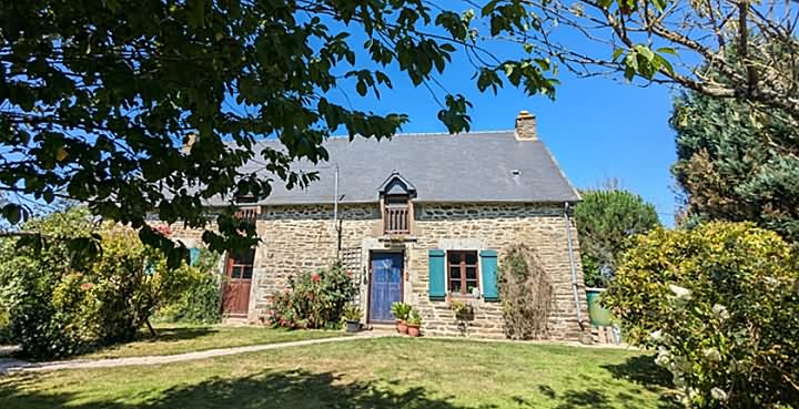 4 bed stone house for sale near Mohon
