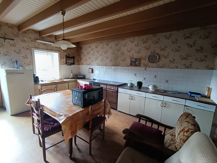 4 bed stone longère for sale near Bonen