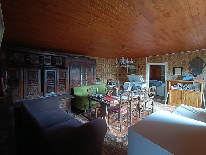 4 bed stone longère for sale near Bonen