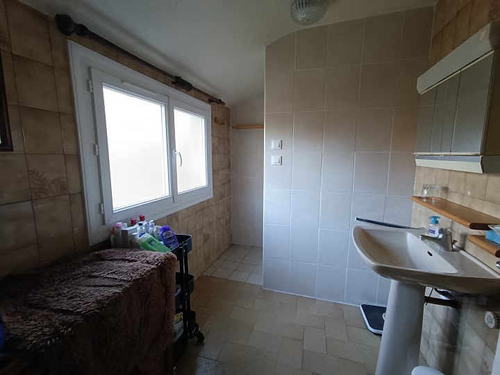 4 bed stone longère for sale near Bonen