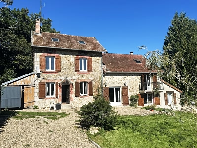 4 bed stone house for sale near Jartaud