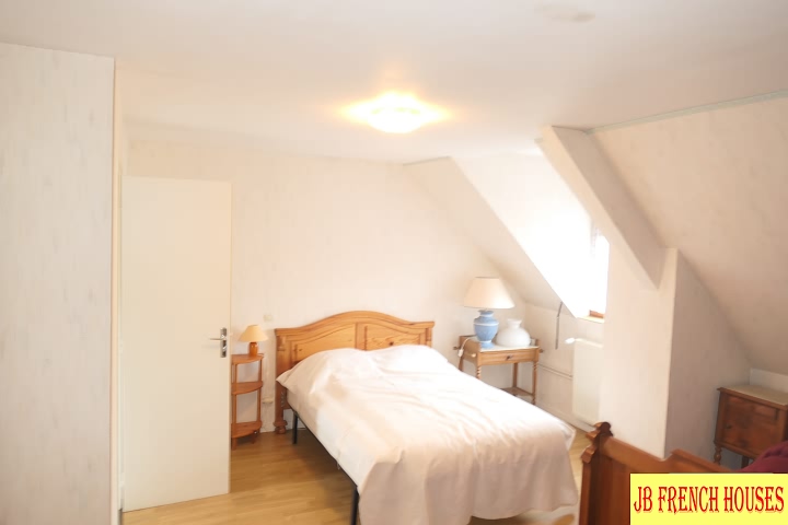 3 bed stone house for sale near Lapenty