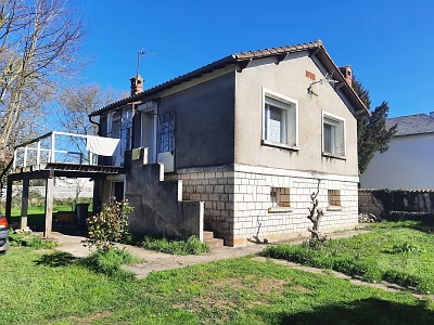 Arux8897