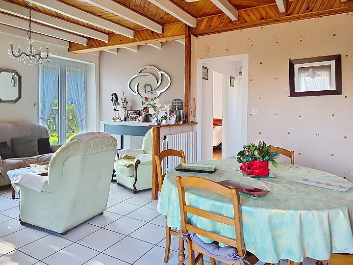 4 bed stone house for sale near Missiriac