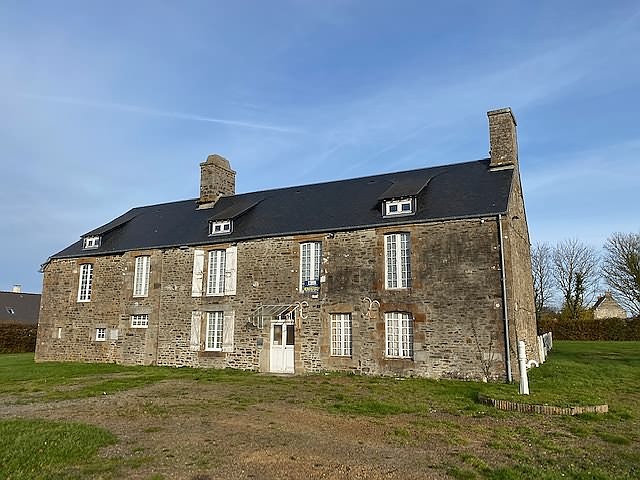 5 bed stone house for sale near Burcy