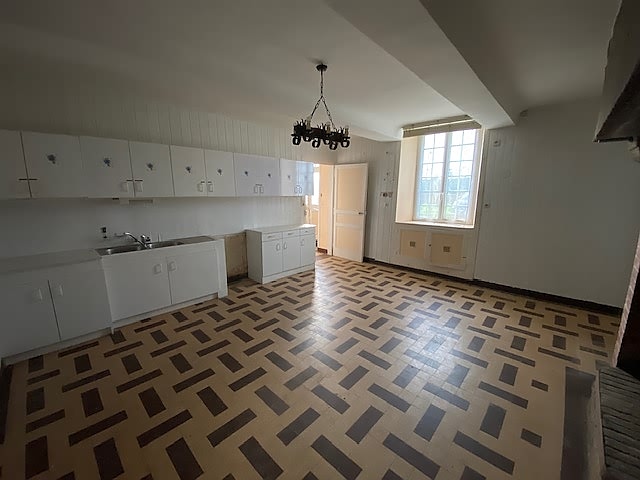 5 bed stone house for sale near Burcy