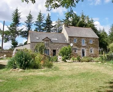 7 bed stone house for sale near Caribet