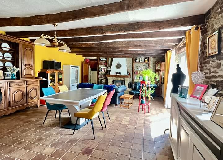 3 bed stone longère for sale near Kergloff