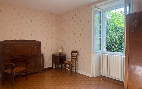 2 bed house for sale near Ajat
