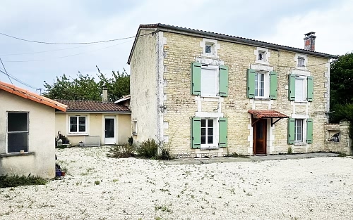 4 bed detached house for sale near Aizet