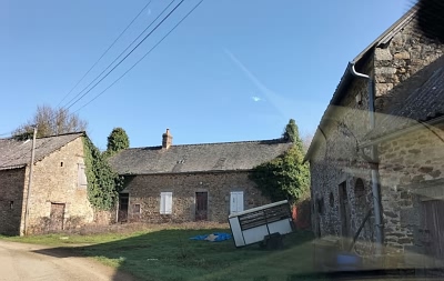 2 bed stone house for sale near Averton