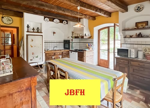 3 bed detached house for sale near Avent