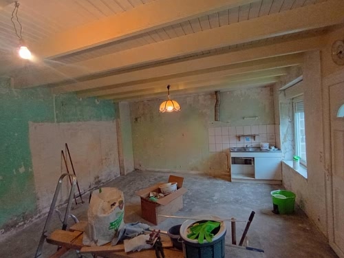 House to renovate near Brittany centre