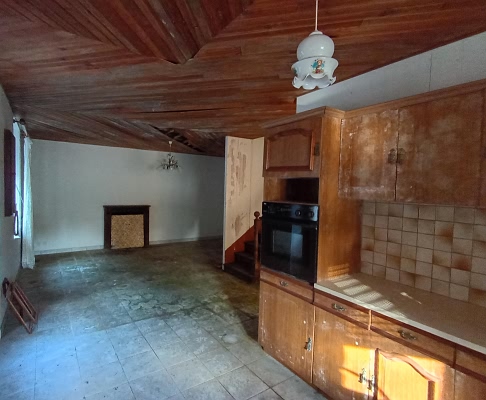 5 bed detached house for sale near Brittany centre