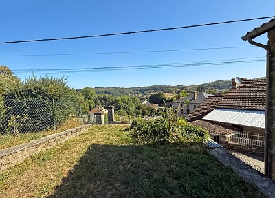 Stone barn for sale near Bujalenas