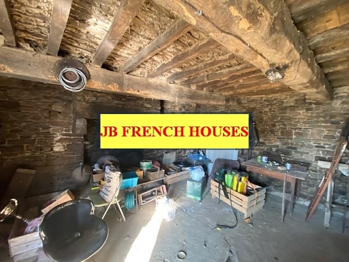 House to renovate near Burcy