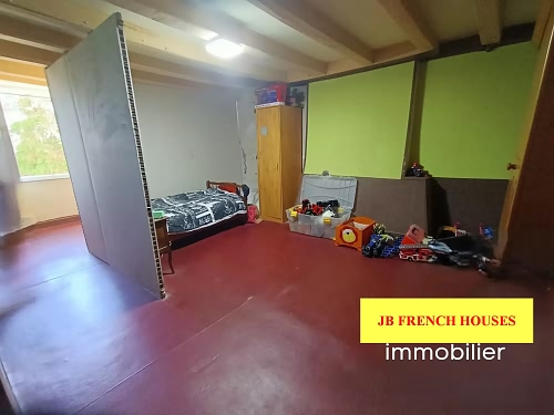 5 bed house for sale near Farges