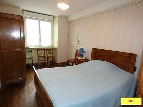 3 bed detached house for sale near Lapenty