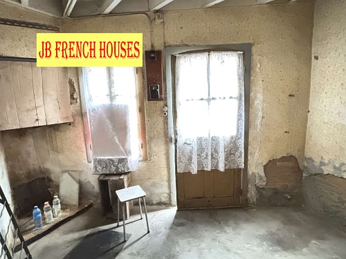 House to renovate near Lesbois