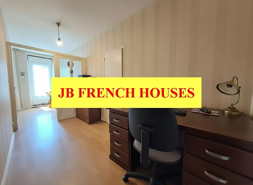 3 bed detached house for sale near Loutehel