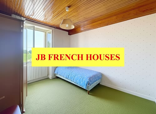 3 bed detached house for sale near Loutehel