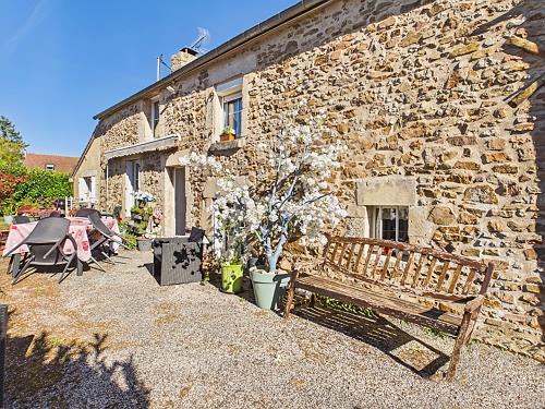 3 bed detached house for sale near Nécy