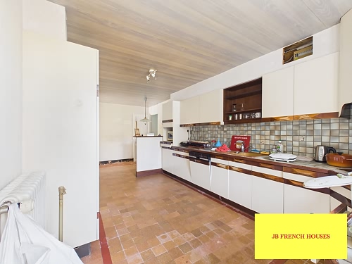4 bed house for sale near Nécy