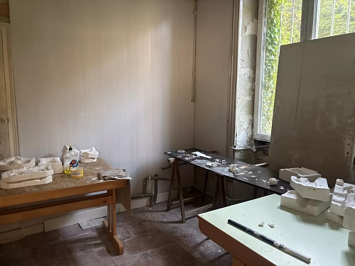 Detached house to renovate near Noth