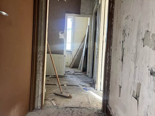 Detached house to renovate near Noth