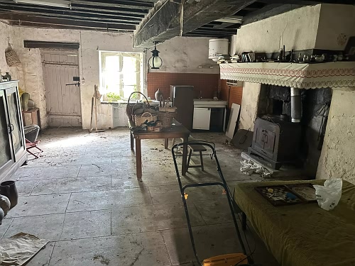 House to renovate near Noth