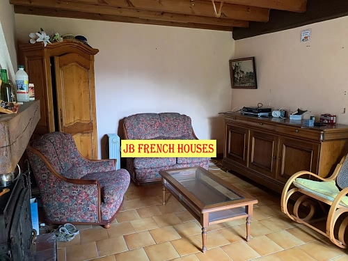 4 bed house for sale near Paillé