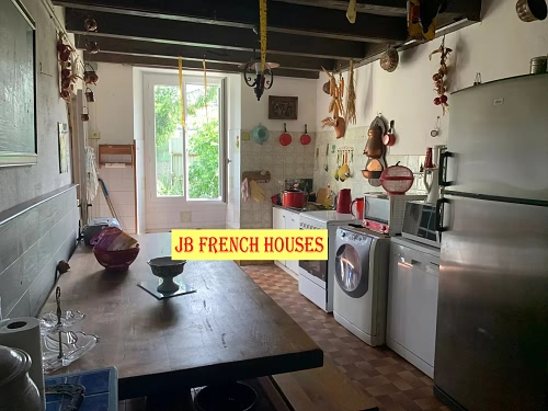 4 bed house for sale near Paillé