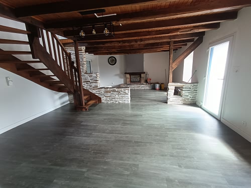 4 bed detached house for sale near Perret
