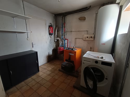 4 bed detached house for sale near Perret