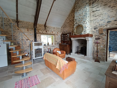 3 bed detached house for sale near Perret