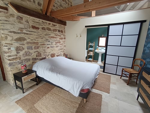 3 bed detached house for sale near Perret