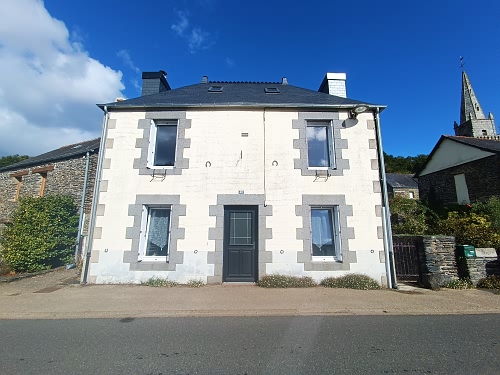 2 bed detached house for sale near Perret