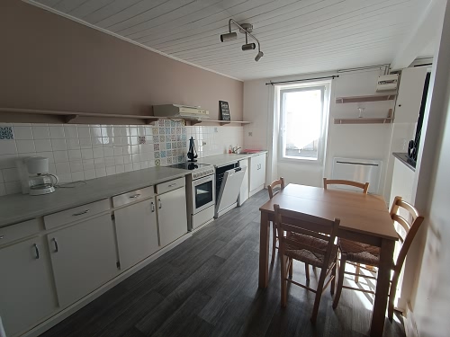 2 bed detached house for sale near Perret