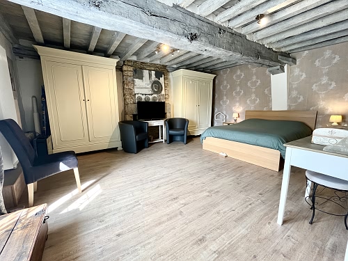 6 bed gite complex for sale near Perrou