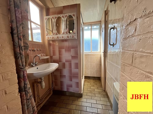 2 bed house for sale near Perrou