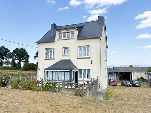 5 bed detached house for sale near Treve