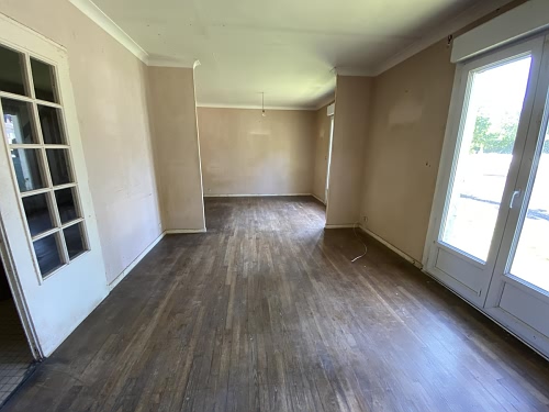 3 bed detached house for sale near Treve
