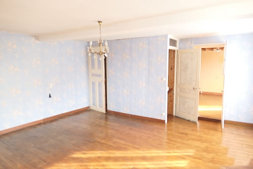 3 bed detached house for sale near Vengeons