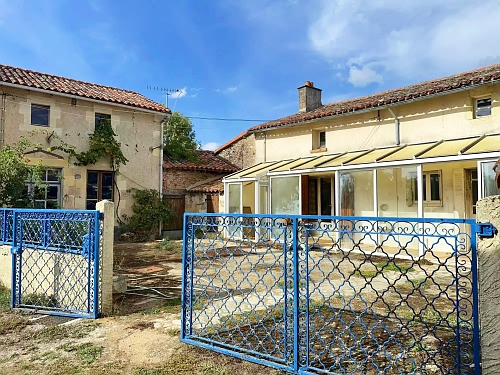 2 bed house for sale near Chez Vécant