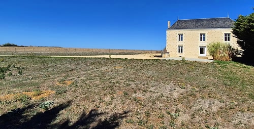 4 bed house for sale near Viennay
