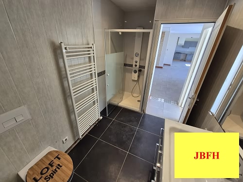 4 bed house for sale near Viennay